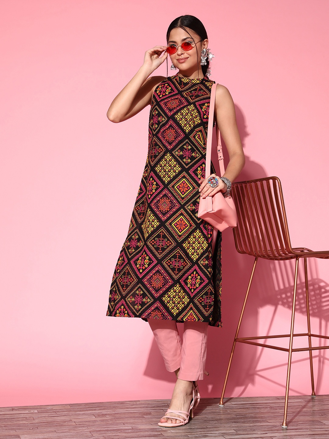 

Moda Rapido Women Black & Yellow Ethnic Motifs Printed Kurta