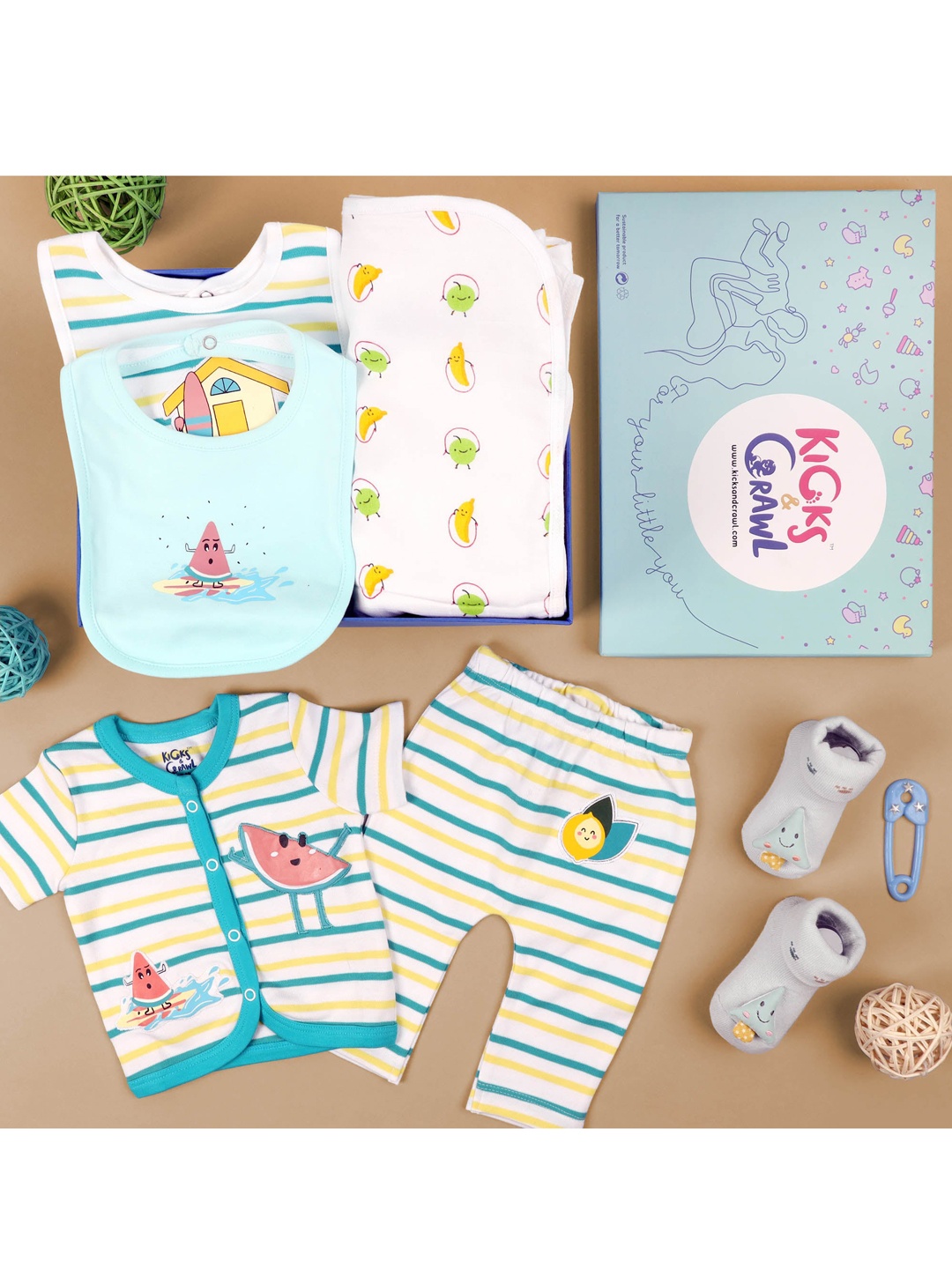 

KICKS & CRAWL Infant Kids Multi-Coloured Printed 8-Piece Baby Apparel Gift Set