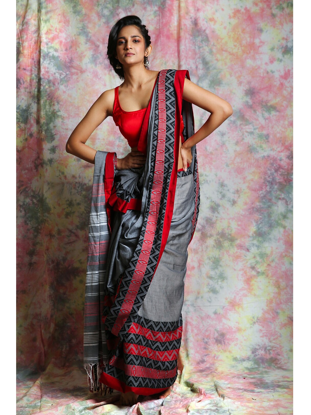 

Charukriti Grey Woven Design Saree
