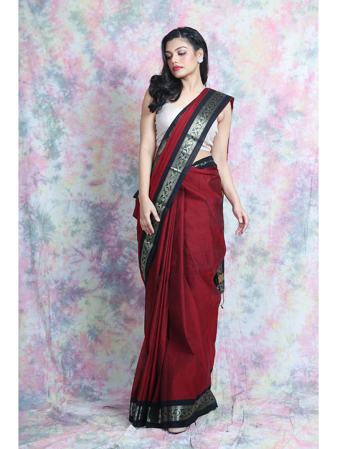 

Charukriti Maroon & Black Zari Pure Cotton Saree
