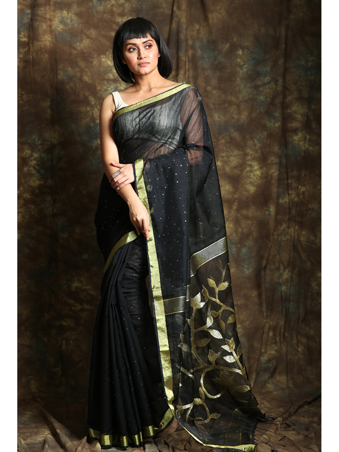 

Charukriti Black Woven Design Pure Cotton Saree