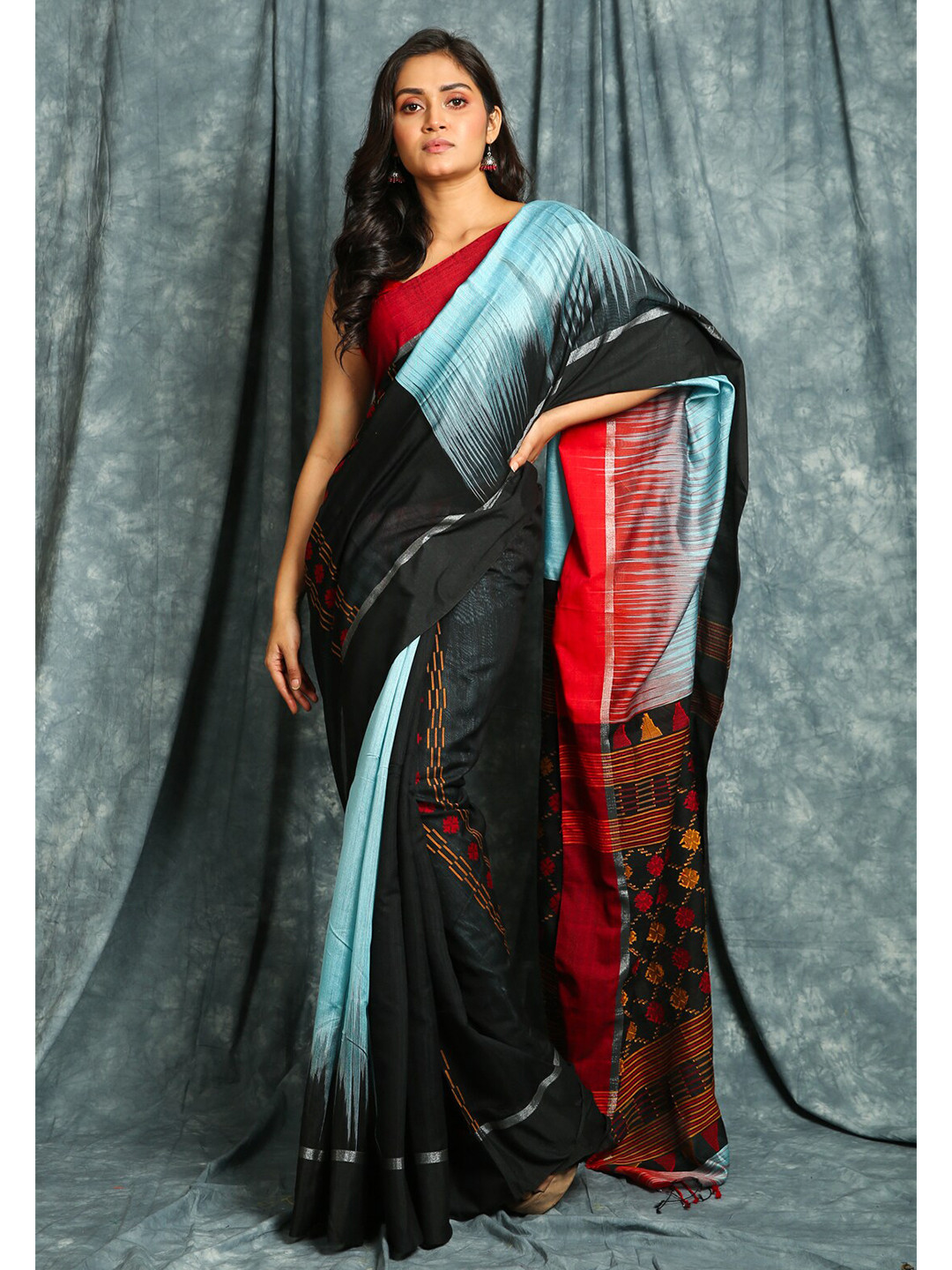 

Charukriti Blue & Black Woven Design Handloom Saree