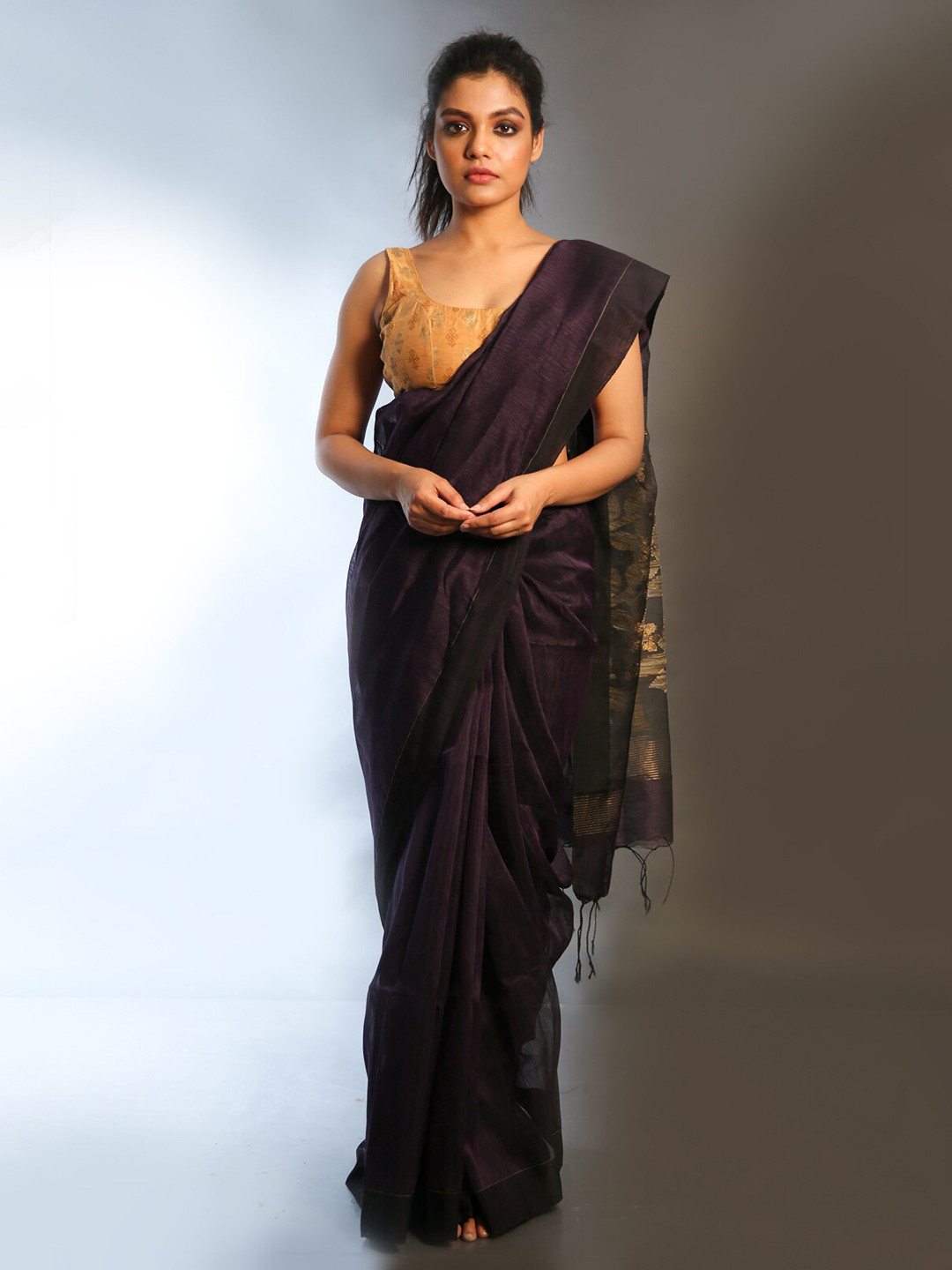 

Charukriti Purple & Gold-Toned Woven Design Pure Silk Saree