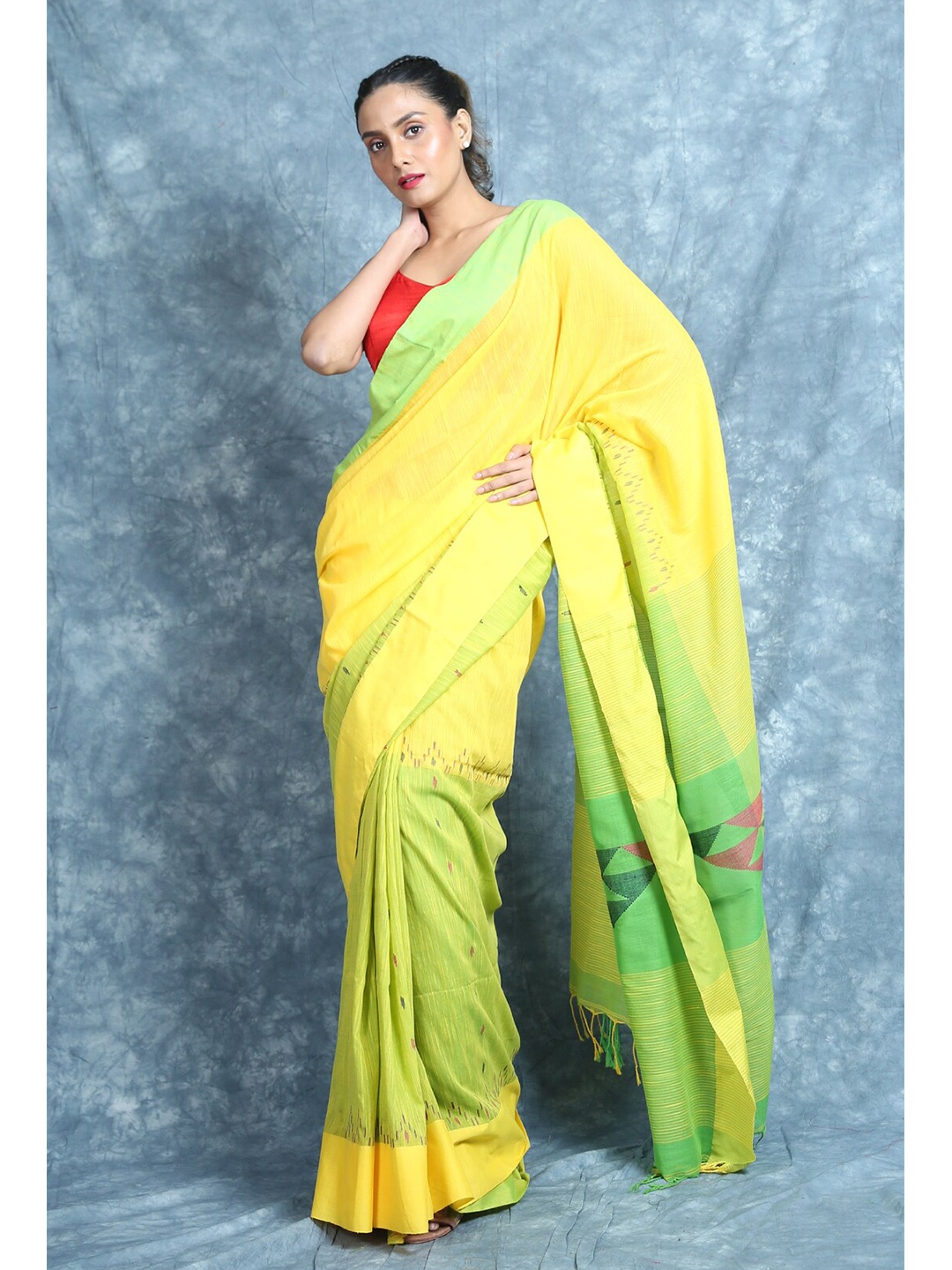 

Charukriti Yellow & Green Woven Design Pure Cotton Saree
