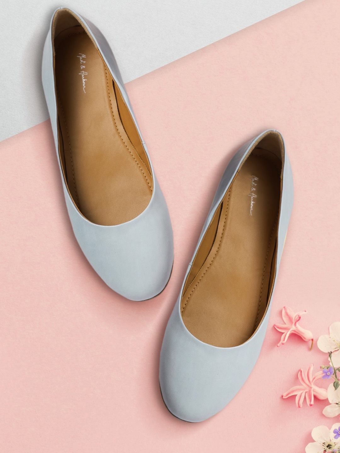 

Mast & Harbour Women Blue Solid Ballerinas