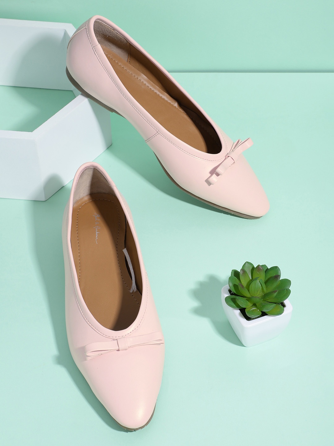 

Mast & Harbour Women Peach-Coloured Solid Ballerinas with Bows