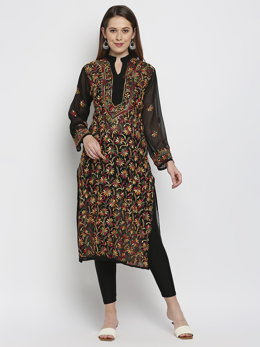 

Indiankala4u Women Black Floral Chikankari Embroidered Kurta