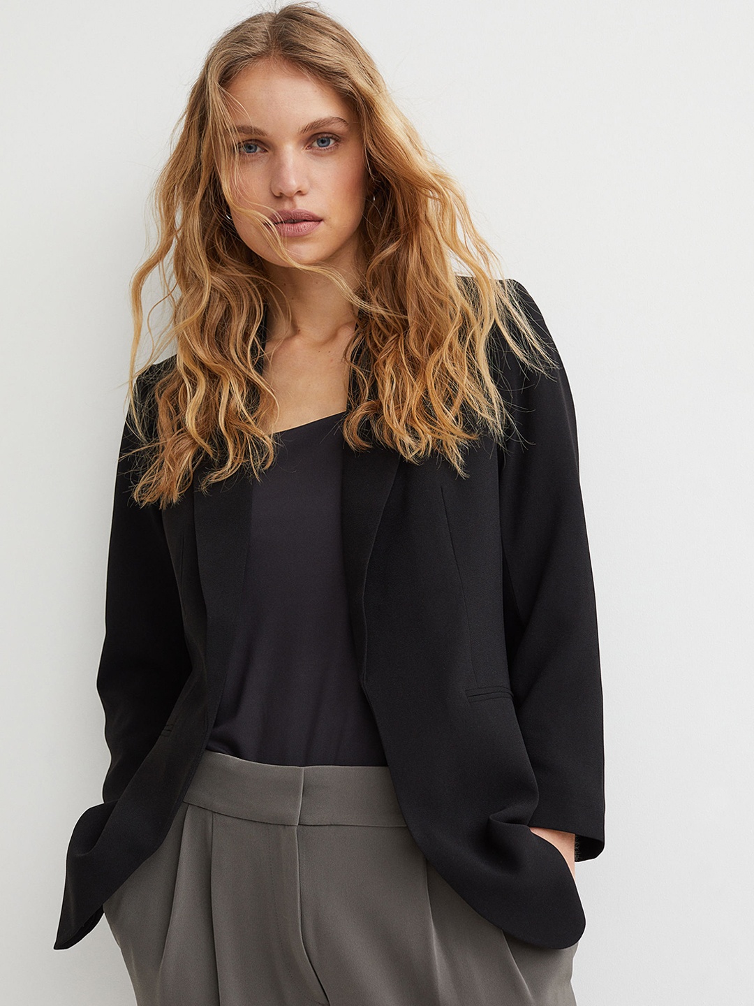 

H&M Black Three-Quarter Length-Sleeve Jacket