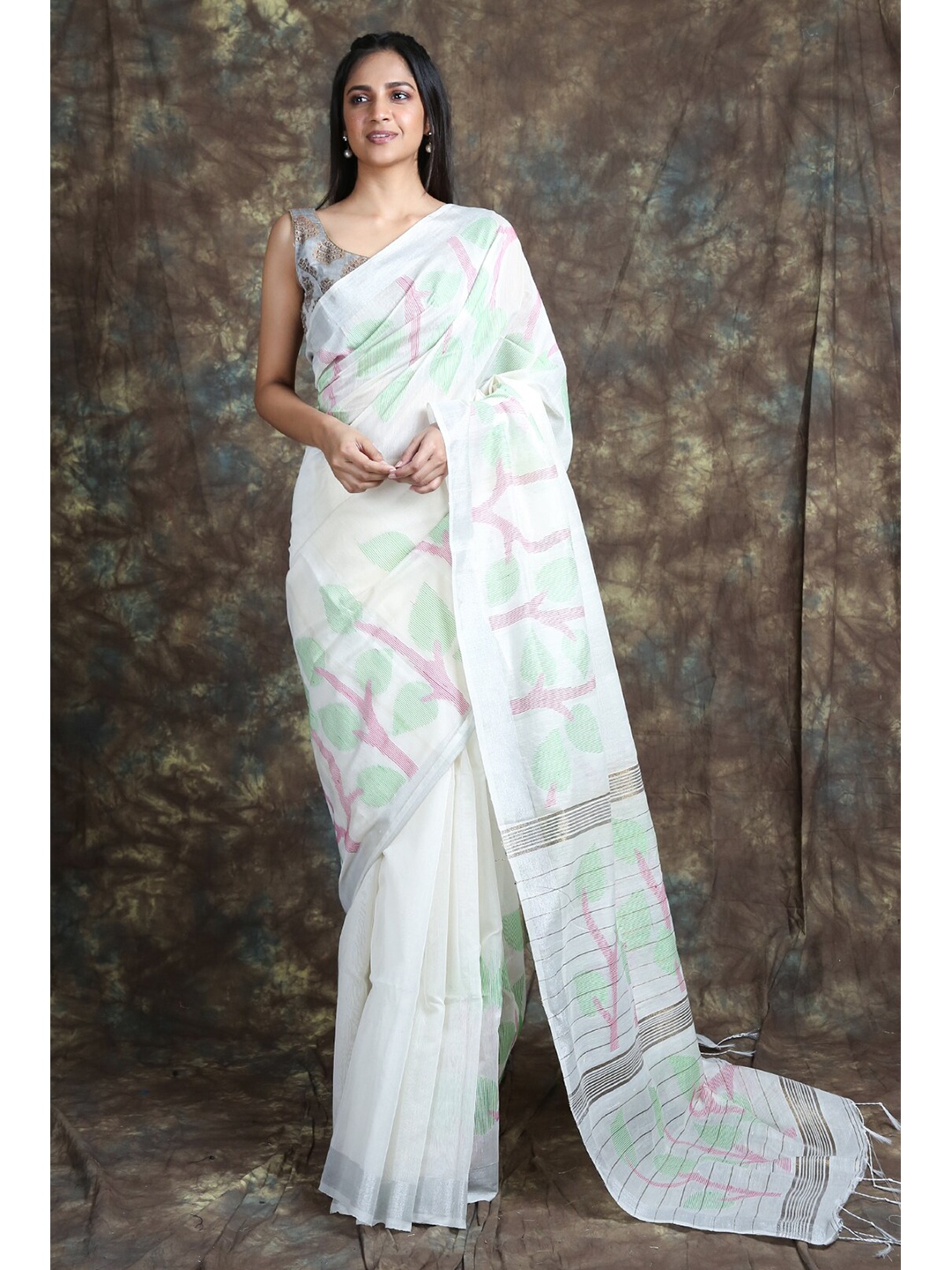 

Charukriti White & Pink Woven Design Saree