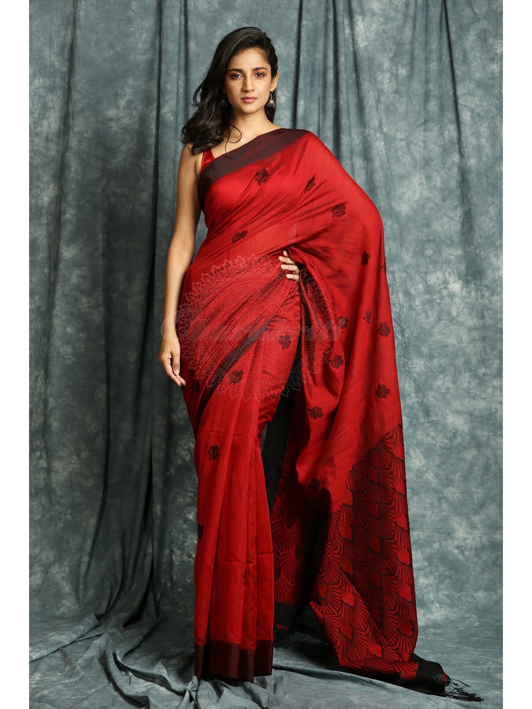 

Charukriti Red & Black Woven Design Saree