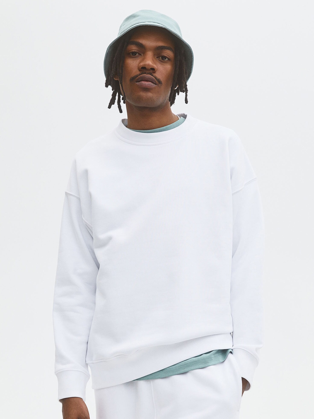 

H&M Men White Oversized Fit Cotton Sweatshirt
