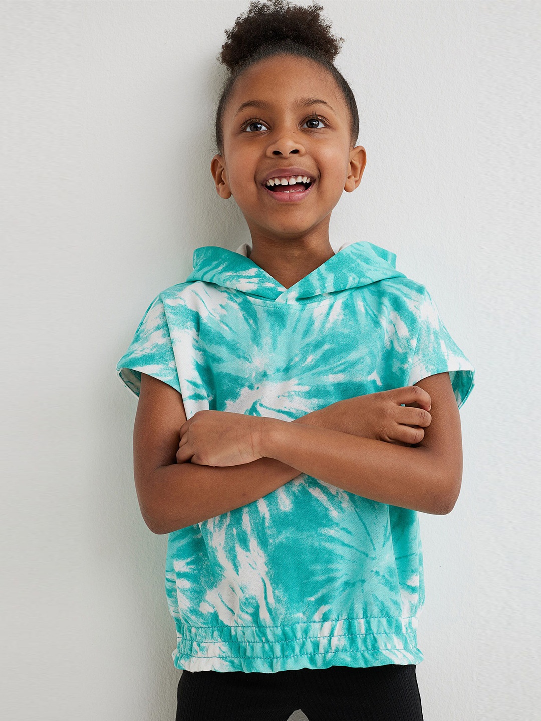 

H&M Girls Turquoise Blue Sleeveless Hoodie