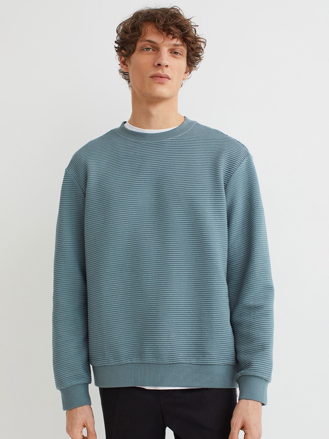 

H&M Men Turquoise Blue Regular Fit Ribbed Sweatshirt