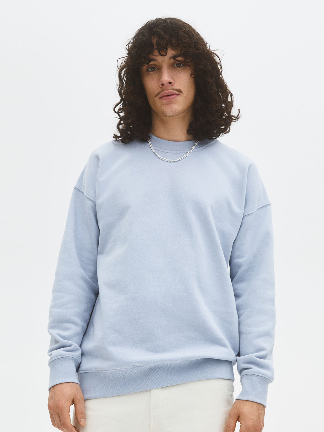 

H&M Men Blue Solid Oversized Fit Cotton Sweatshirt