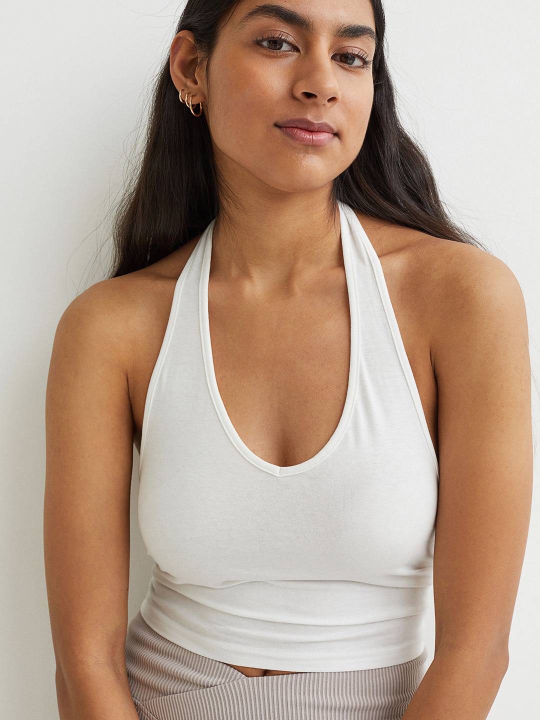 

H&M Women White Halter Neck V-neck Top