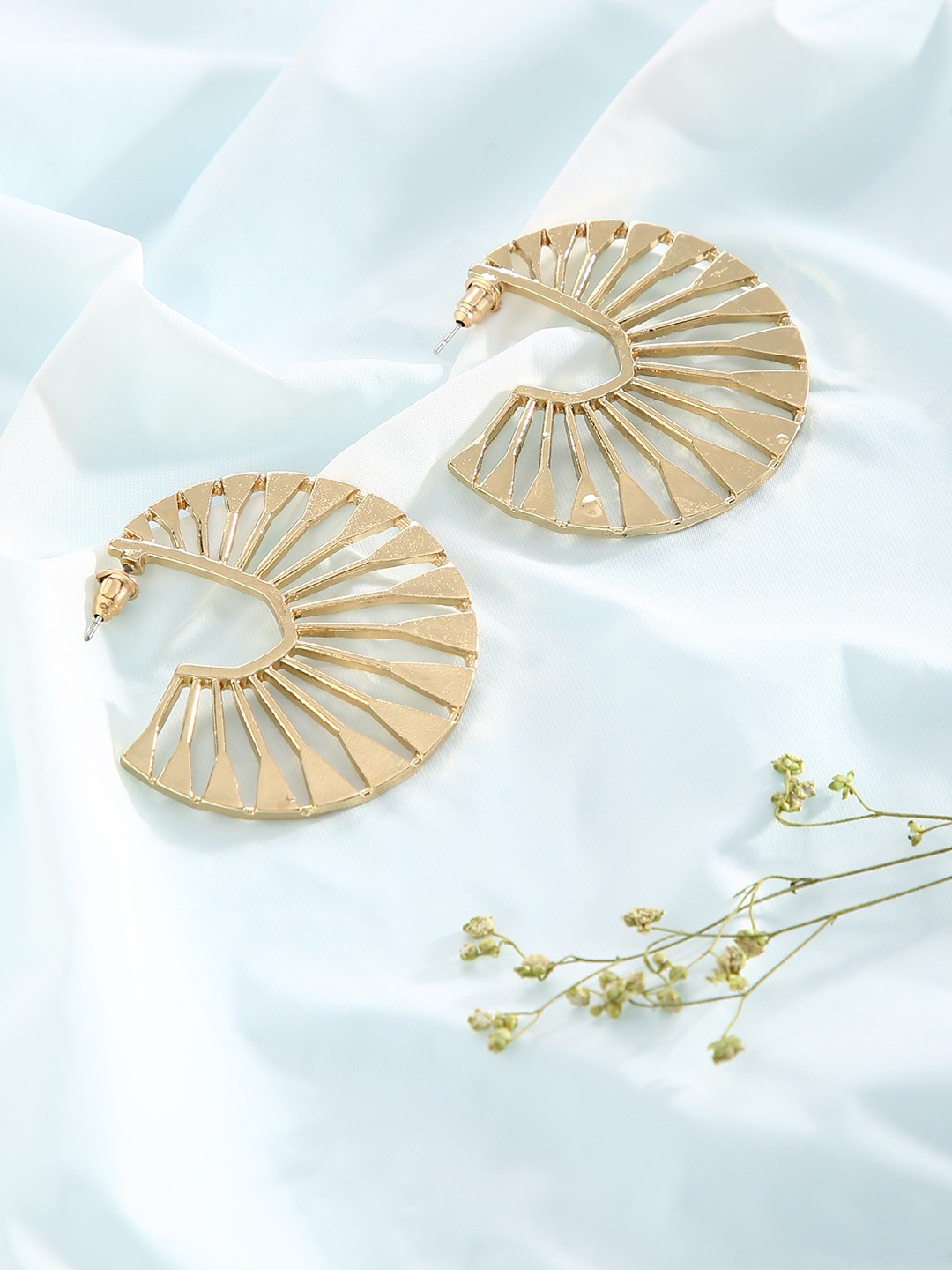 

justpeachy Gold-Toned Contemporary Half Hoop Earrings