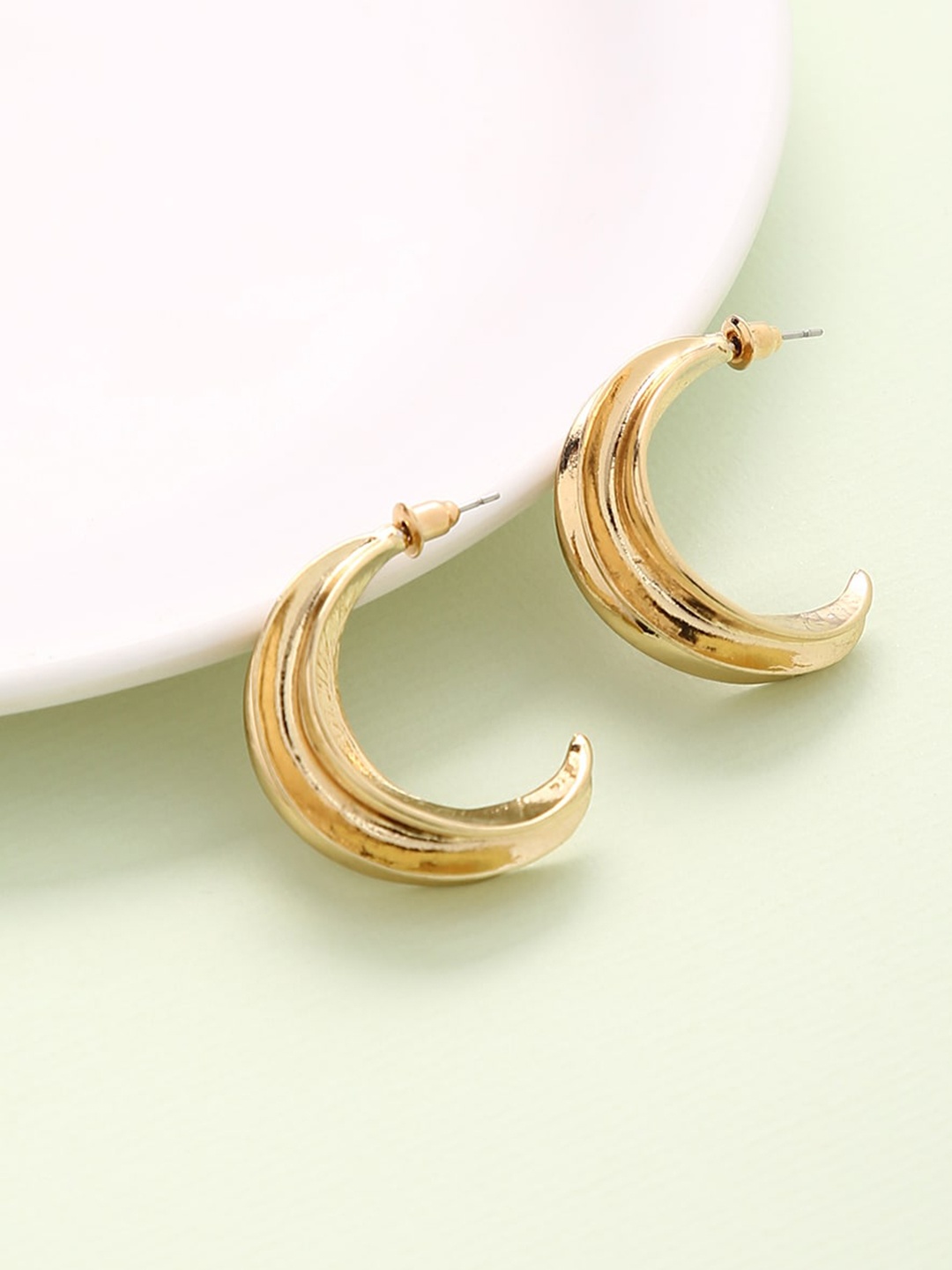 

justpeachy Gold-Toned Contemporary Half Hoop Earrings