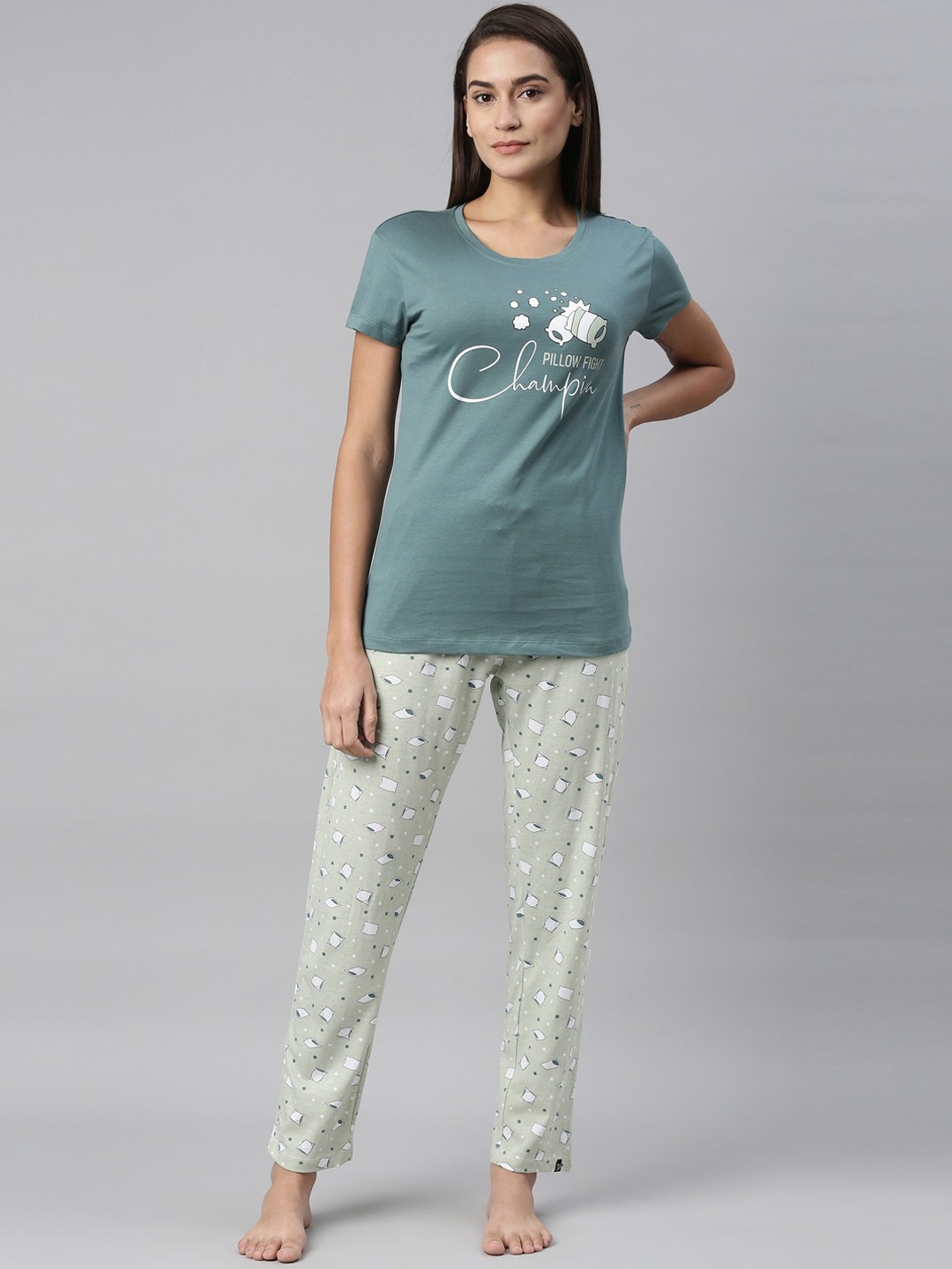 

TWIN BIRDS Women Green & Grey Pure Cotton Printed Night suit