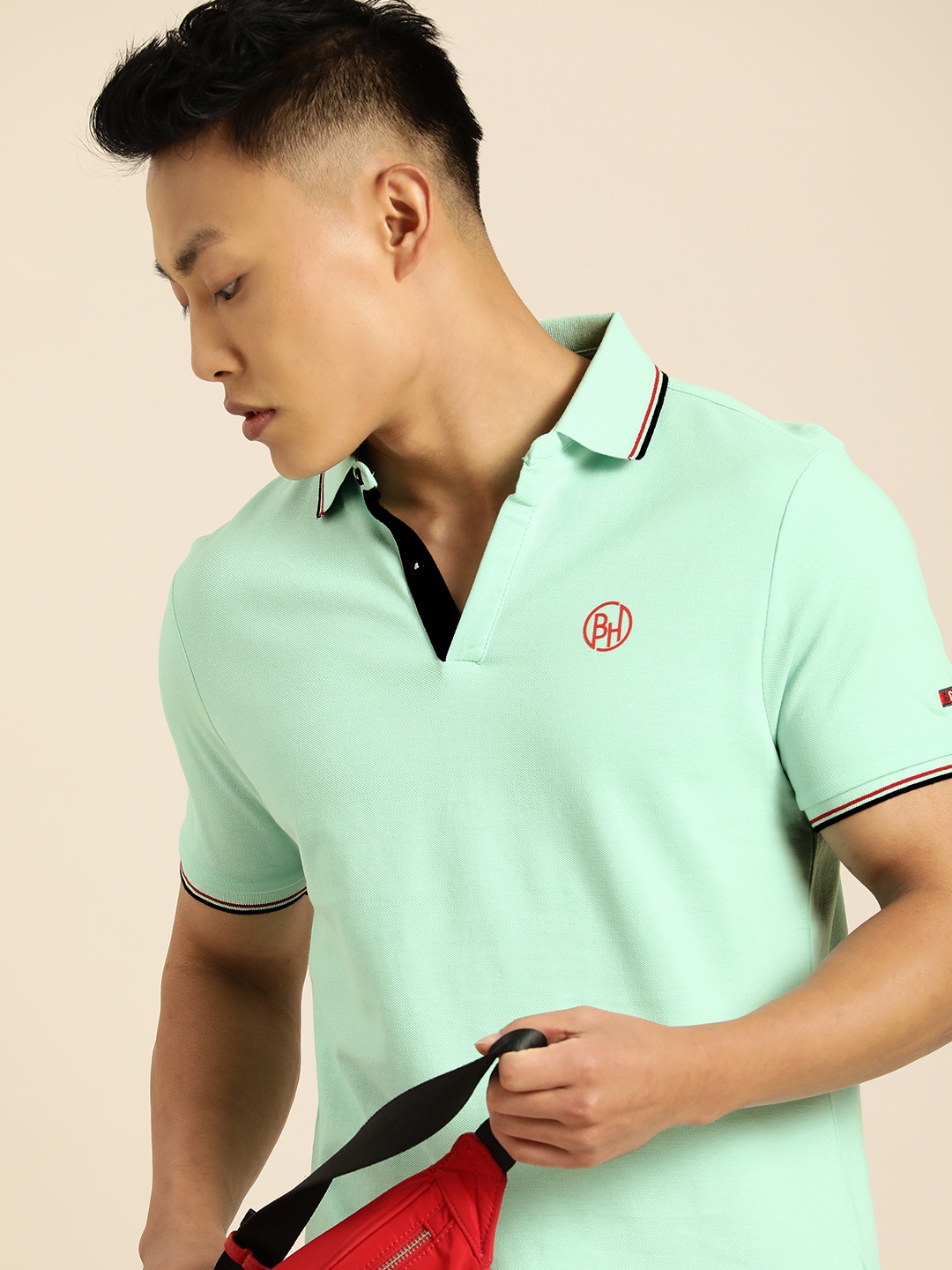 

Being Human Men Sea Green Solid Polo Collar T-shirt