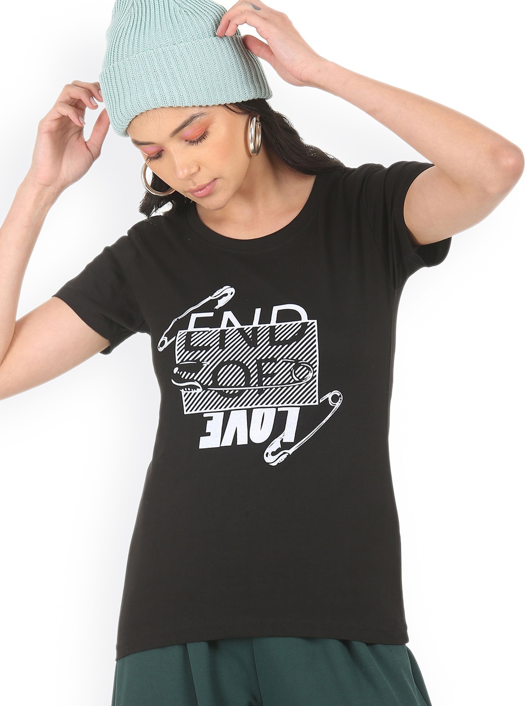 

Sugr Women Black & White Typography Printed Pure Cotton T-shirt