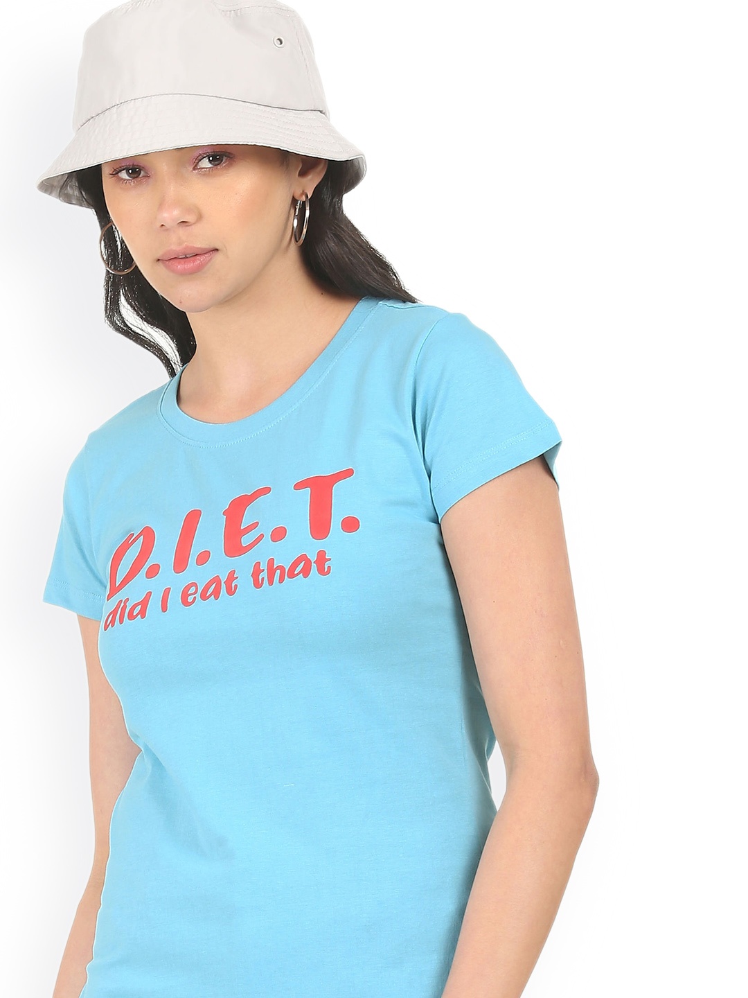 

Sugr Women Blue & Red Typography Printed Pure Cotton T-shirt