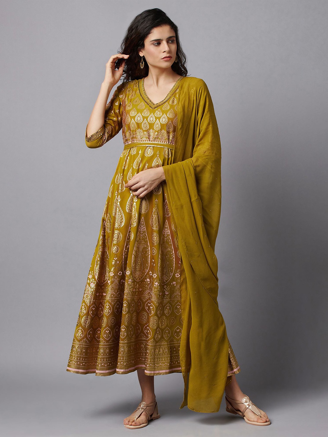 

AURELIA Yellow Ethnic Motifs Ethnic Maxi Dress With Dupatta