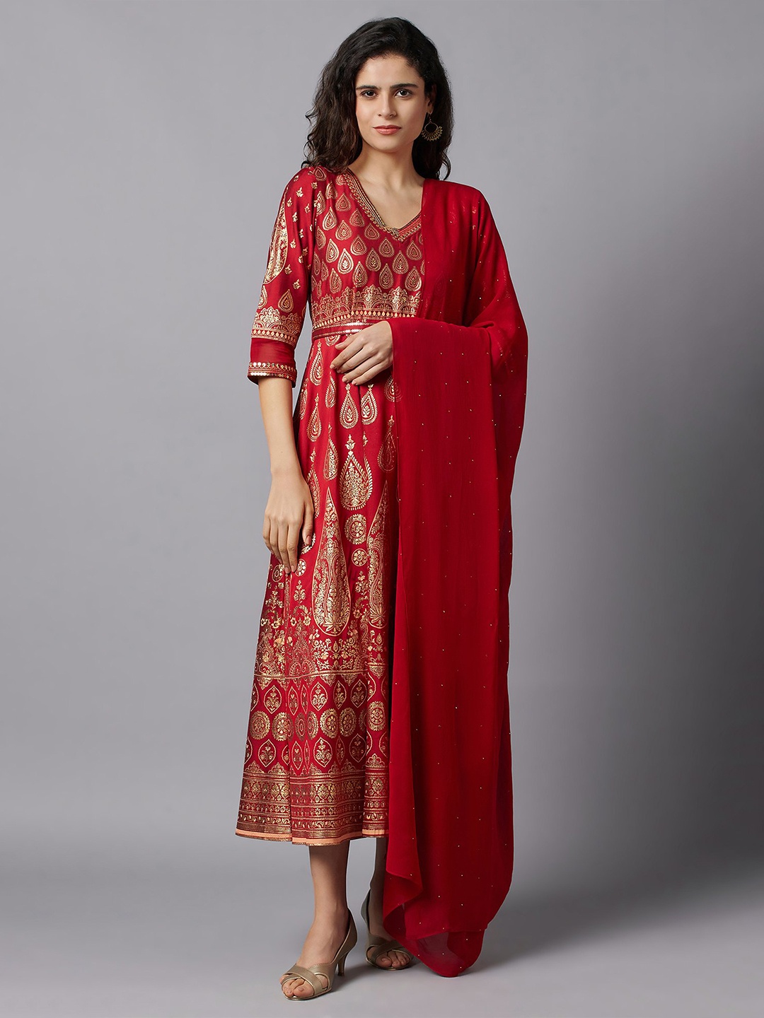 

AURELIA Red Ethnic Motifs Printed Maxi Dress with Dupatta