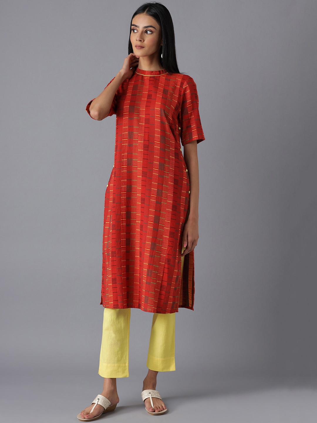

AURELIA Women Red Geometric Printed Straight Kurta