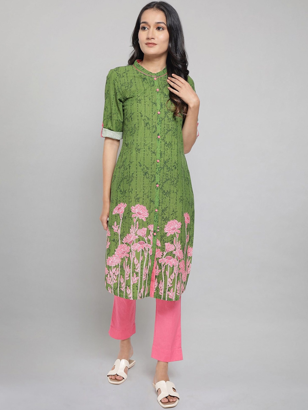 

AURELIA Women Green Floral Printed Kurta