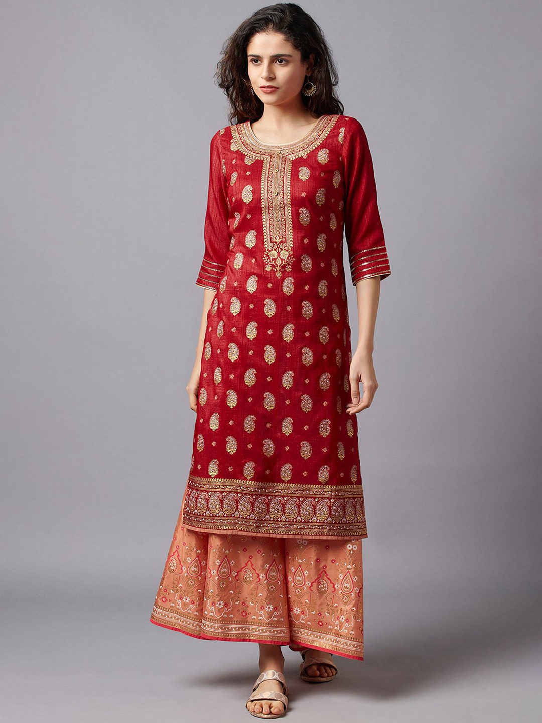 

AURELIA Women Red & Gold-Toned Ethnic Motifs Yoke Design Straight Kurta