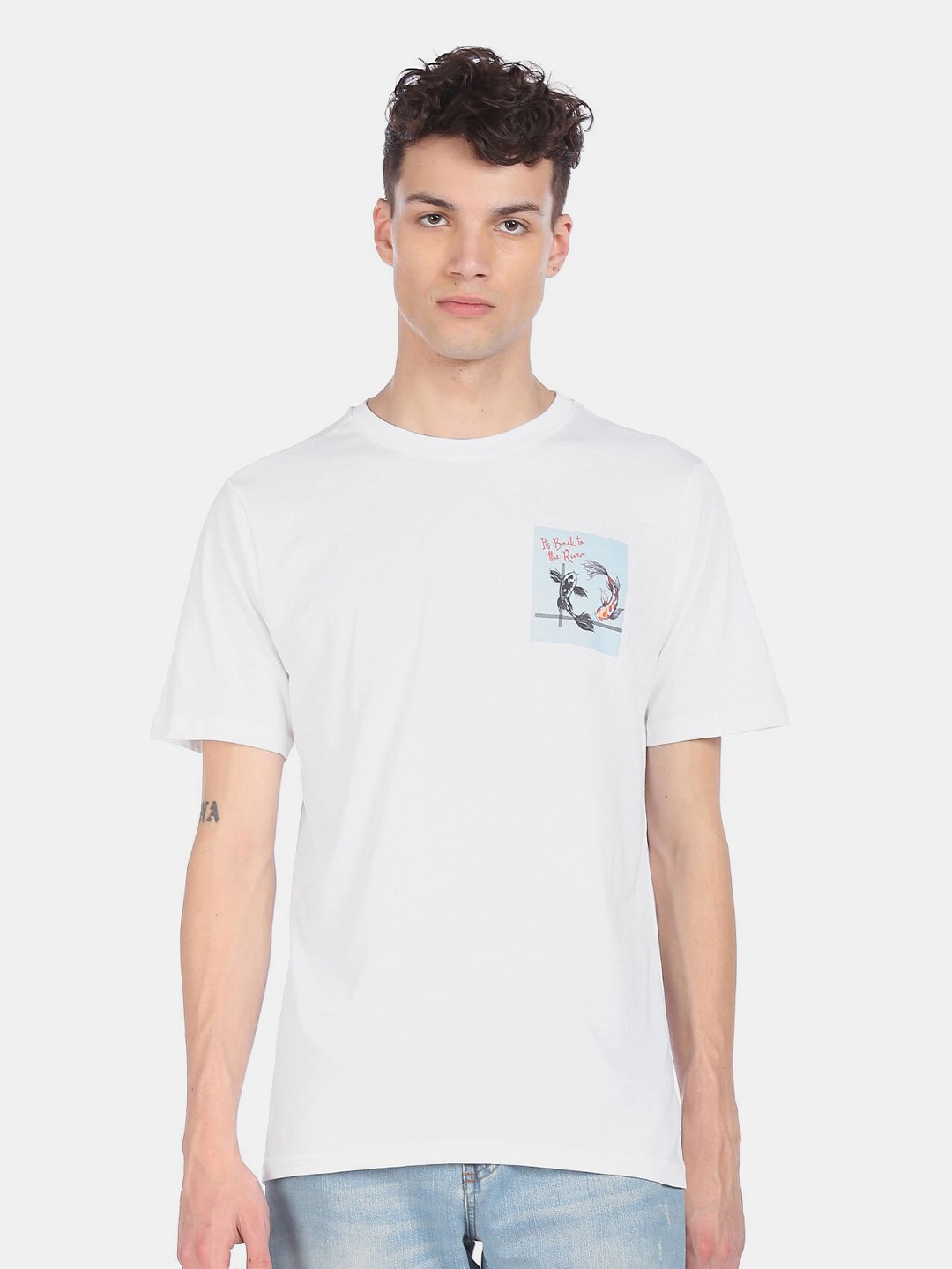 

Colt Men White Solid Pure Cotton T-shirt