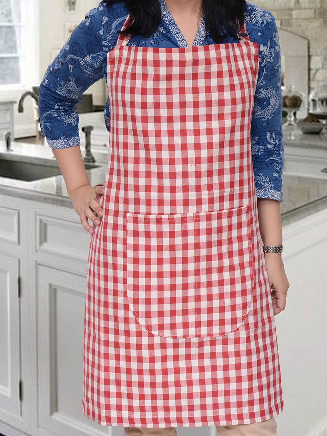 

AVI Living Set of 2 Checked Pure Cotton Aprons, Red