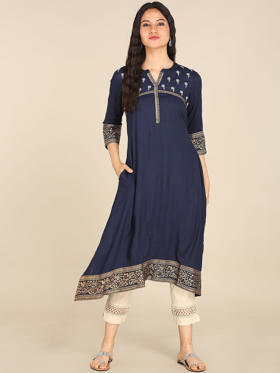 

Karigari Women Blue & Gold-Toned Ethnic Motifs Yoke Design Kurta