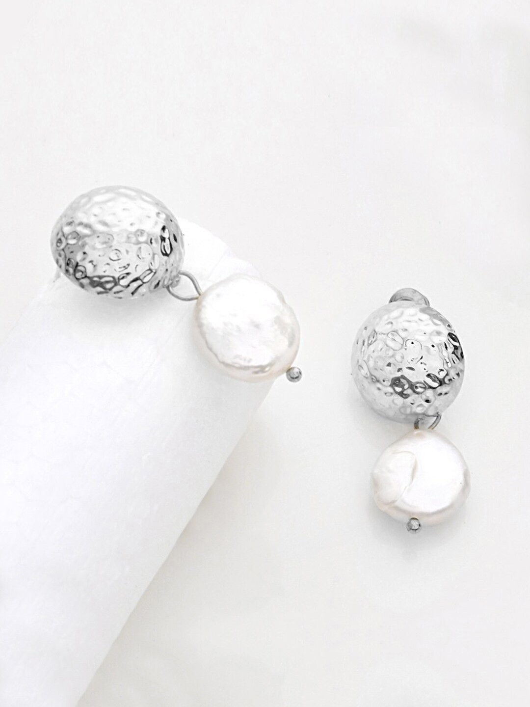 

Mikoto by FableStreet Silver-Toned Circular Pearl Studs Earrings