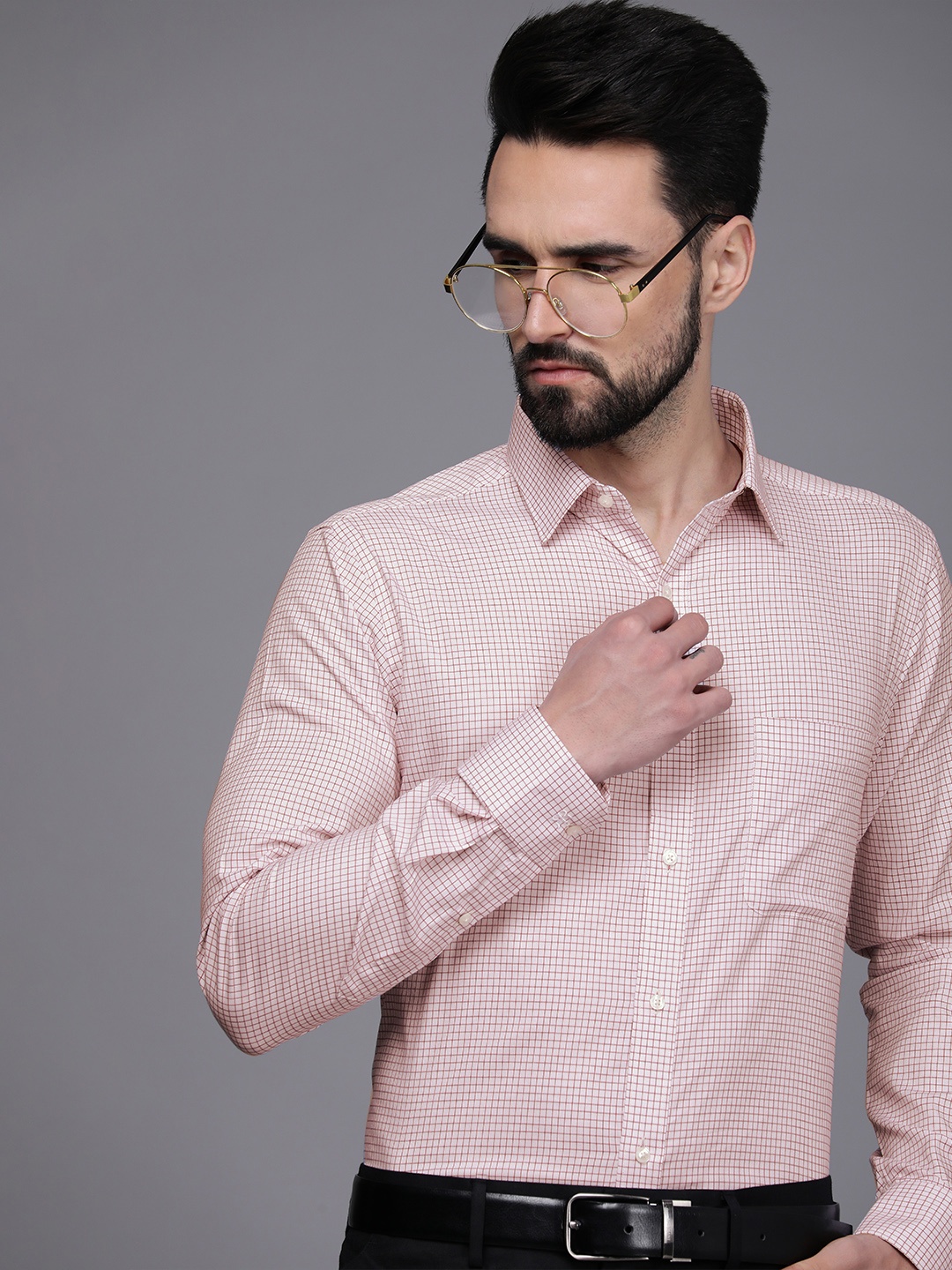 

Raymond Men Red & Off-white Slim Fit Checked Pure Cotton Formal Shirt