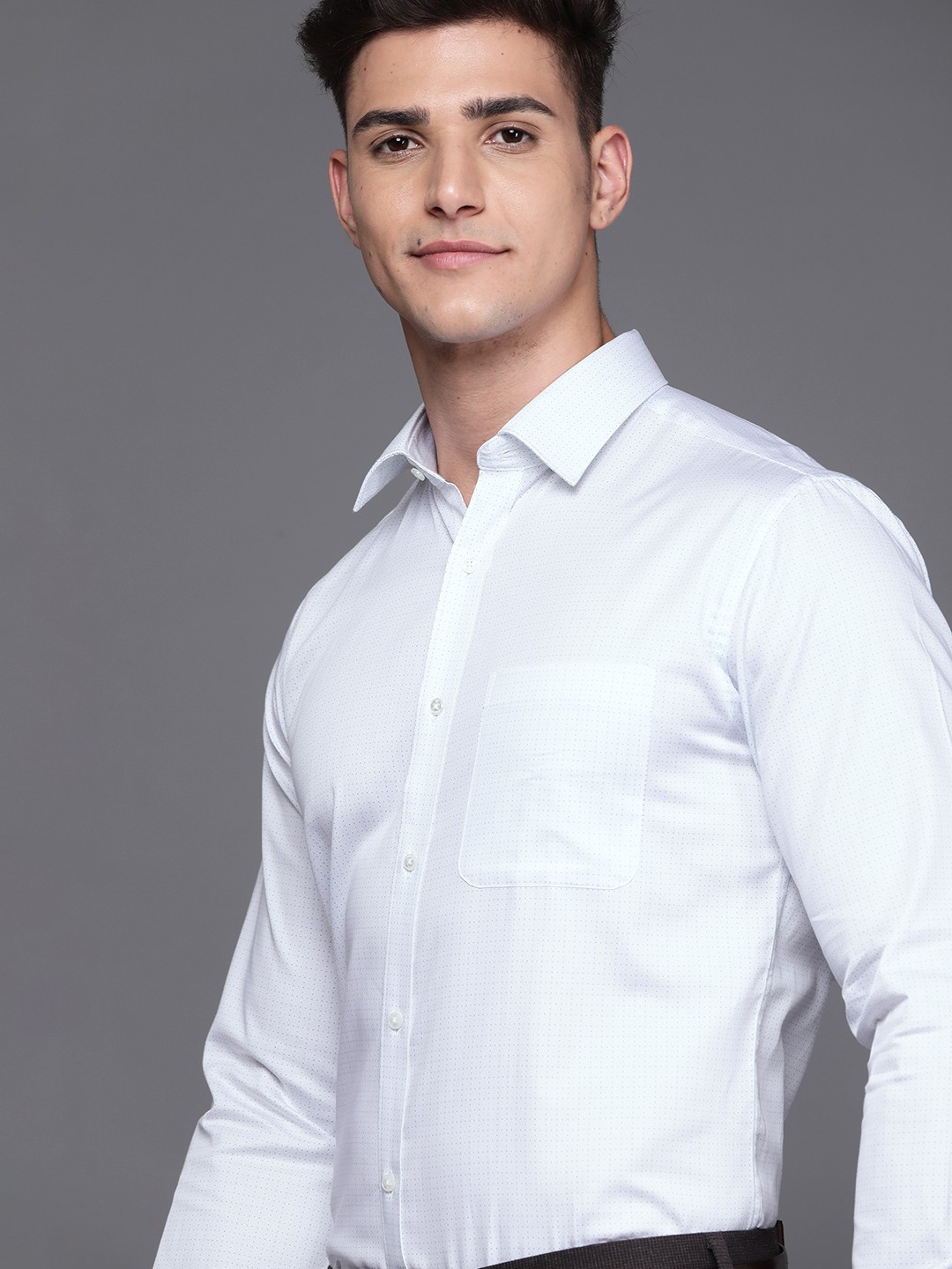 

Raymond Men White & Blue Pure Cotton Slim Fit Printed Formal Shirt