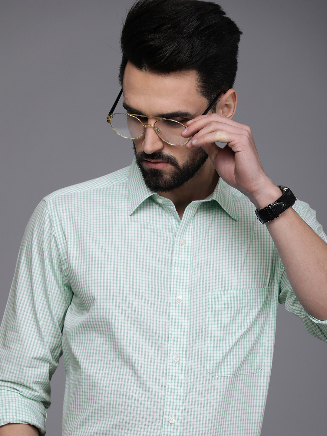 

Raymond Men Green & Off-White Slim Fit Checked Pure Cotton Formal Shirt