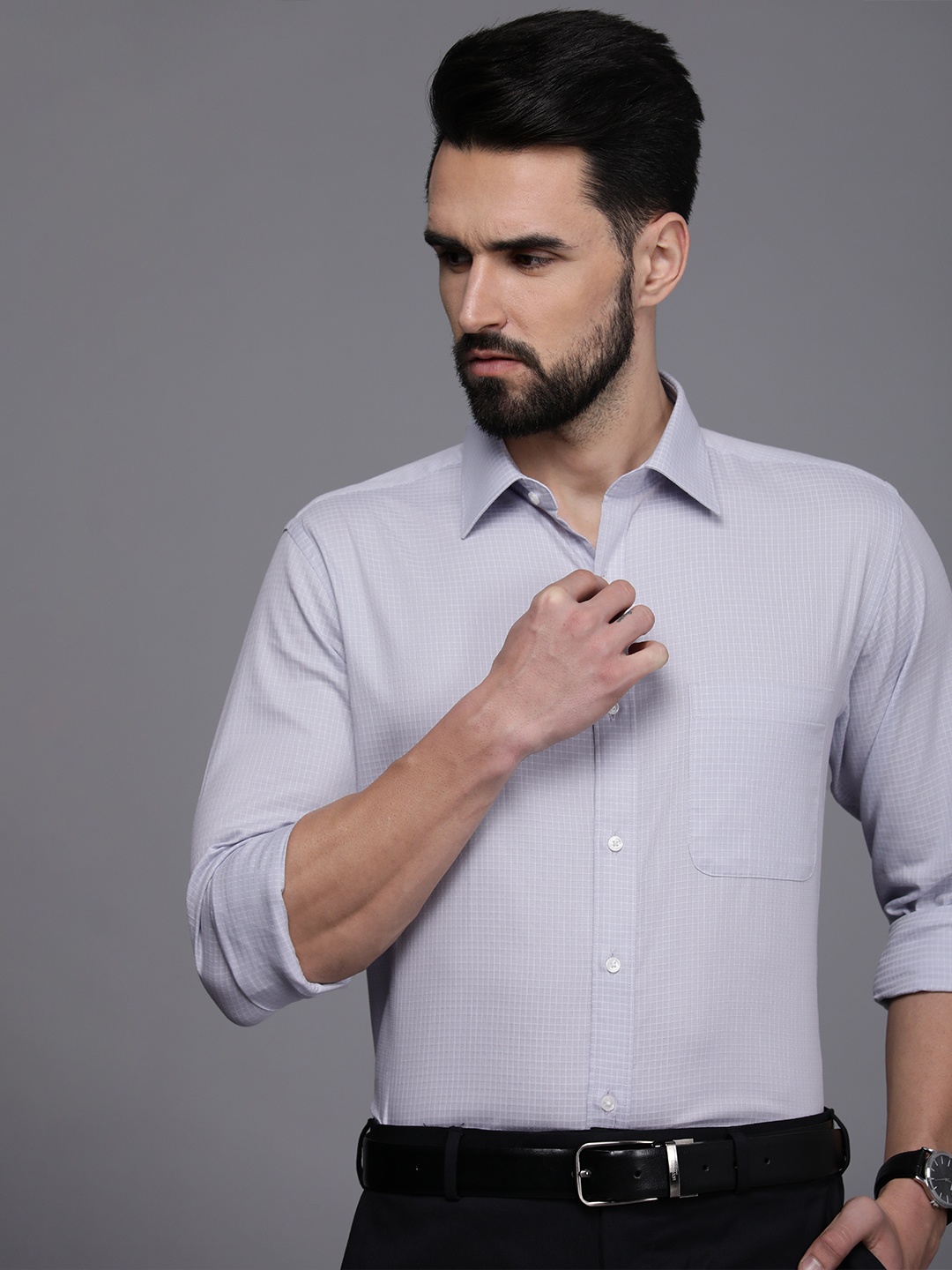 

Raymond Men Grey & White Checked Slim Fit Formal Shirt