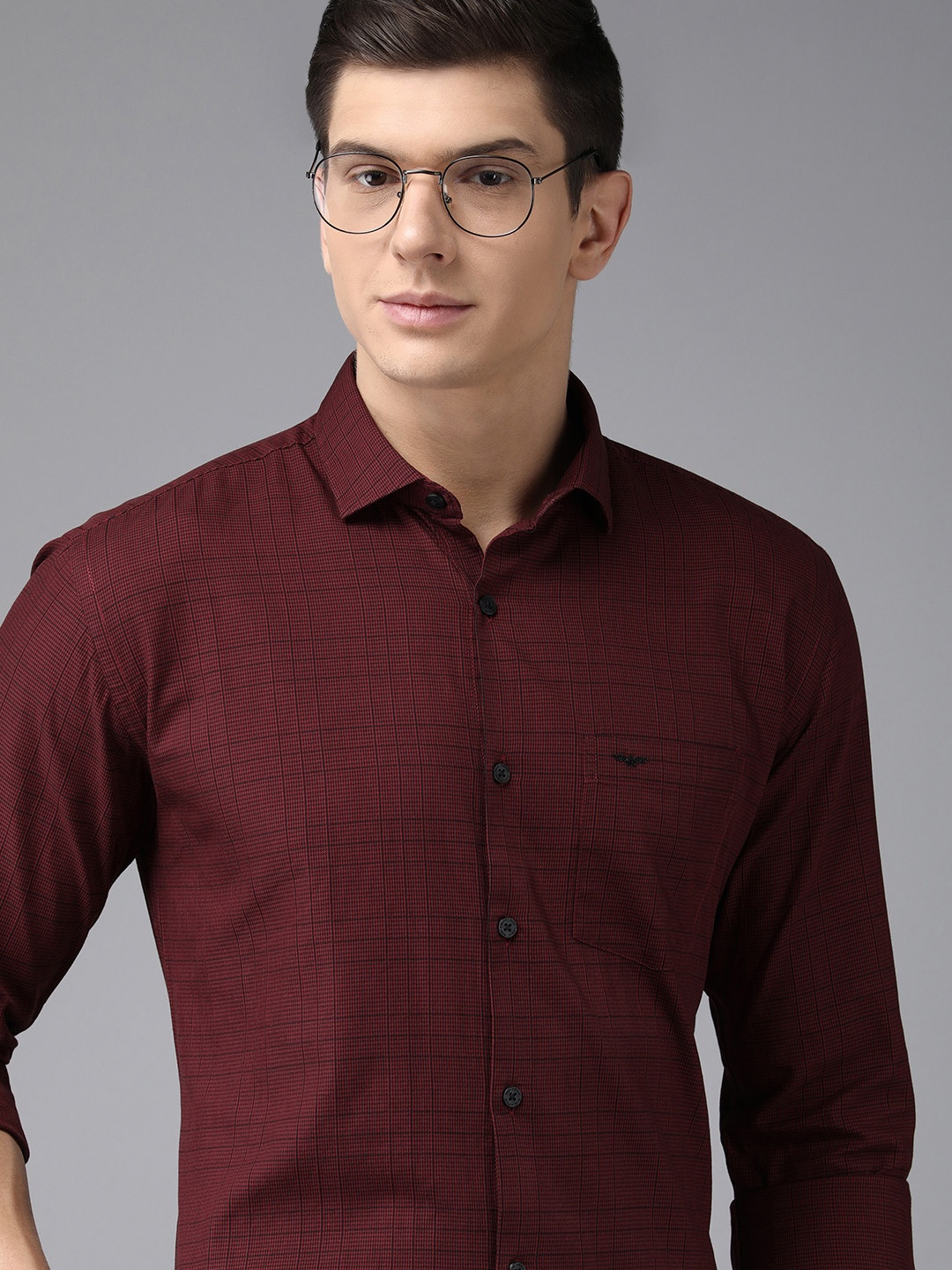 

Park Avenue Men Maroon Slim Fit Checked Formal Shirt