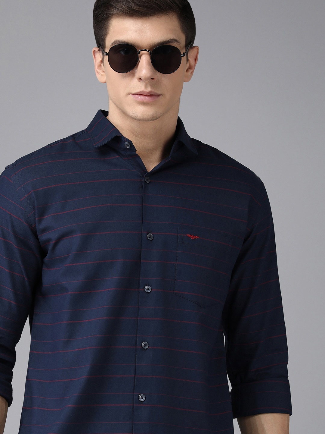 

Park Avenue Men Navy Blue Slim Fit Horizontal Striped Pure Cotton Formal Shirt
