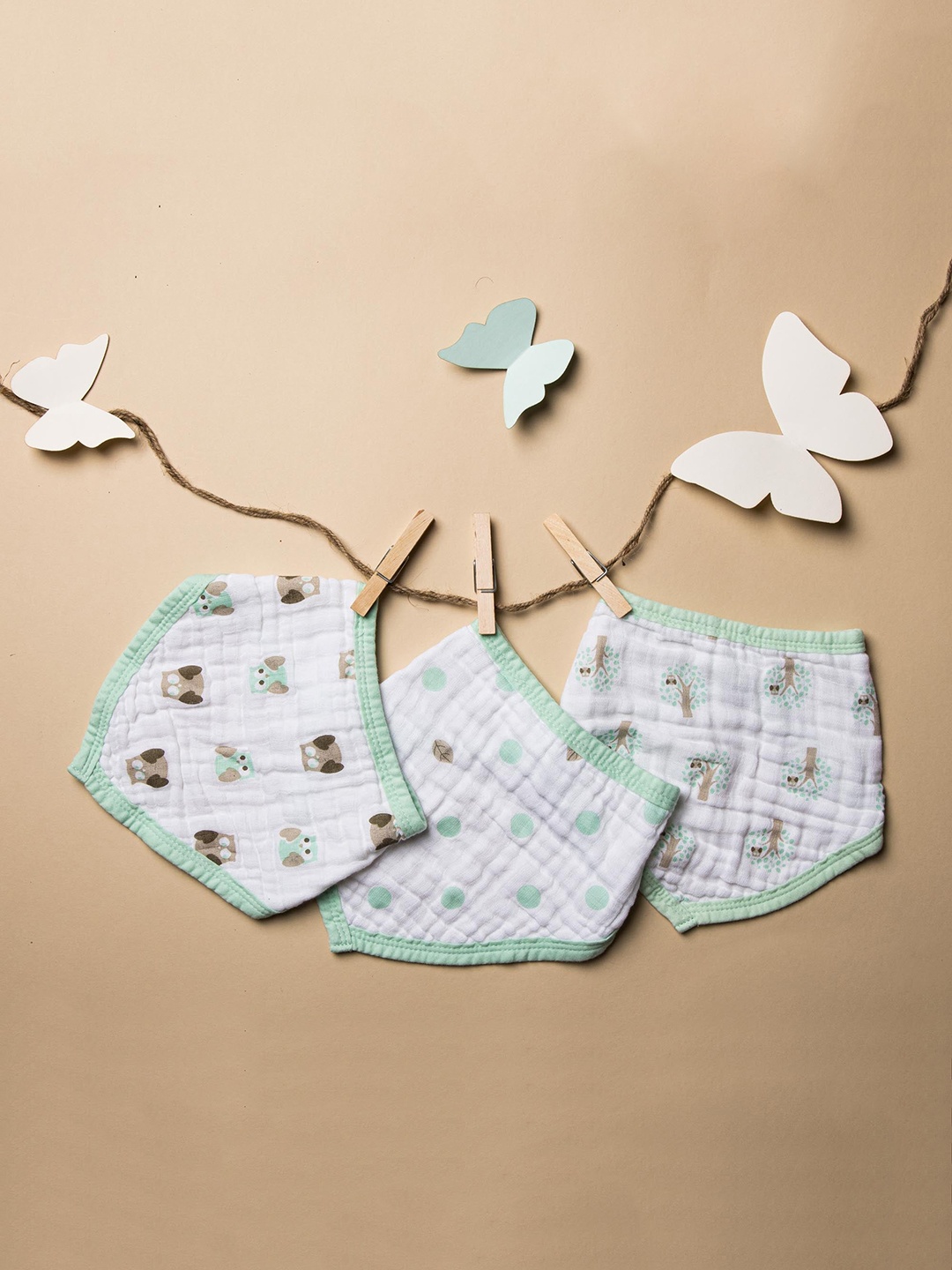 

KICKS & CRAWL Infant Kids Pack Of 3 Printed Muslin Bandana Bibs, Green