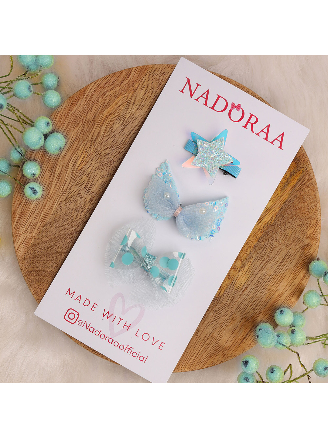 

KICKS & CRAWL Girls Blue & Silver-Toned Set of 3 Embellished Alligator Hair Clip