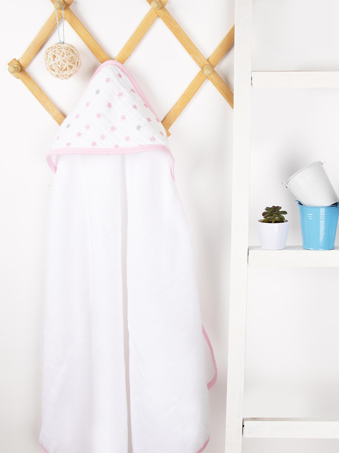 

KICKS & CRAWL Kids White Solid 270 GSM Cotton Muslin Hooded Towel