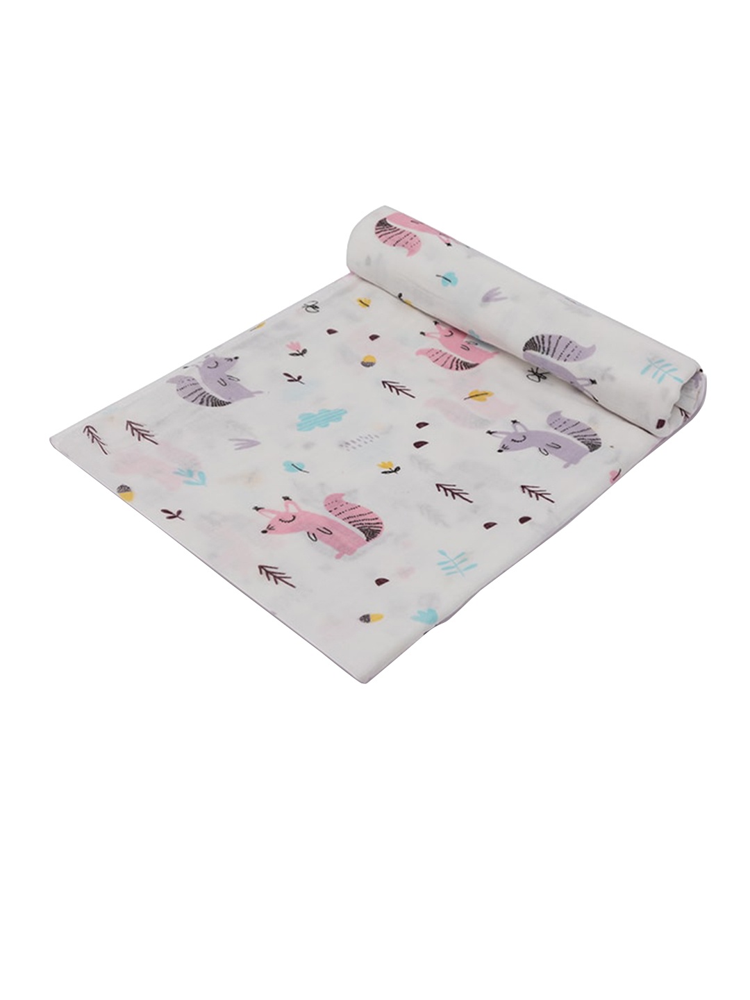 

KICKS & CRAWL Kids Pack of 2 Printed Furry Friend Muslin Swaddles, White