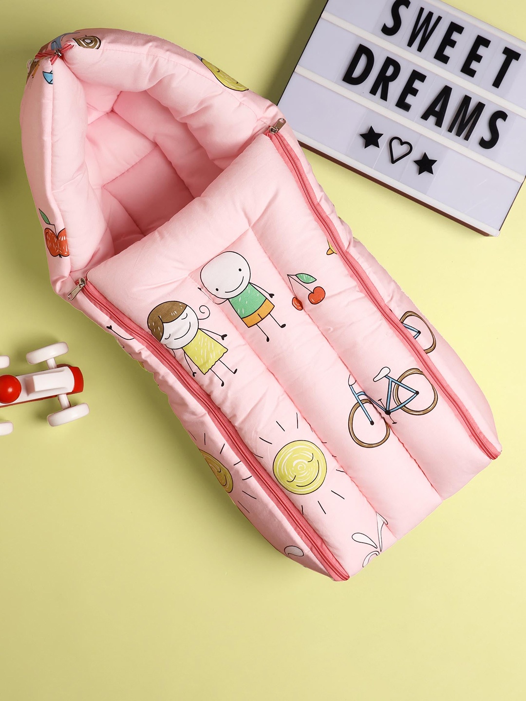 

KICKS & CRAWL Kids Pink & Yellow Printed Everyday Carry Nest