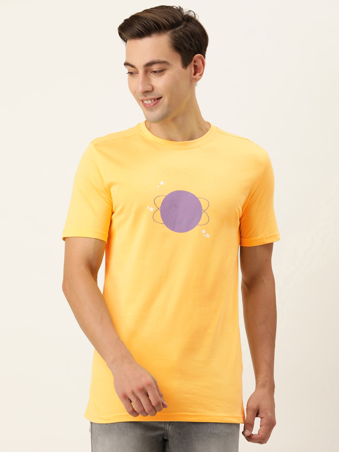 

FOREVER 21 Men Yellow Graphic Printed Pure Cotton Casual T-shirt