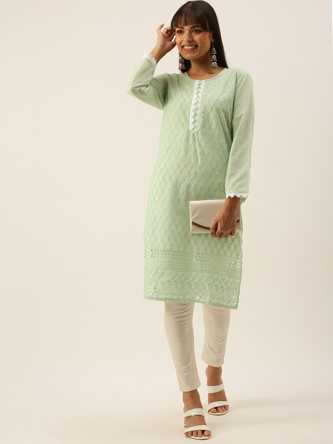 

SWAGG INDIA Women Sea Green & White Pure Cotton Ethnic Motifs Embroidered Chikankari Kurta