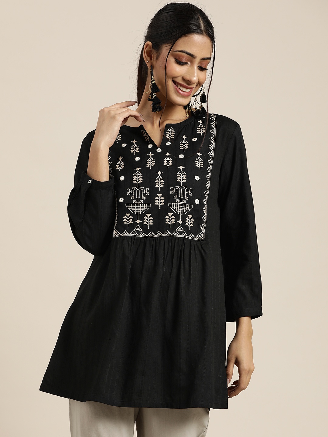 

Sangria Women Black Embroidered A-Line Longline Top