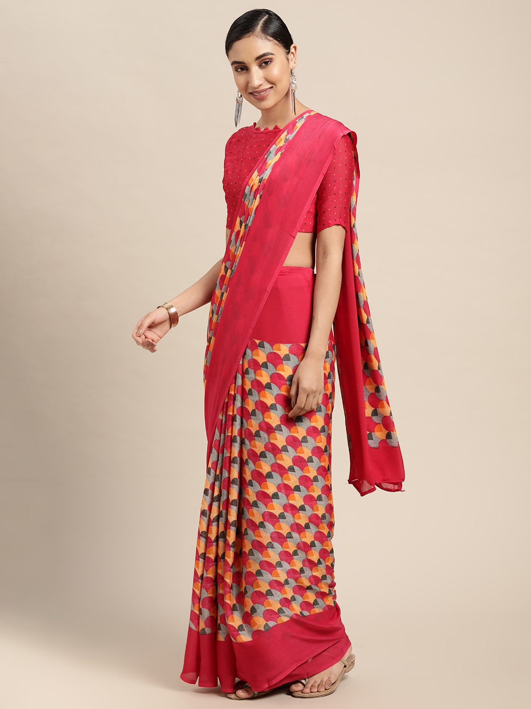 

KALINI Women Pink & Yellow Geometric Printed Saree