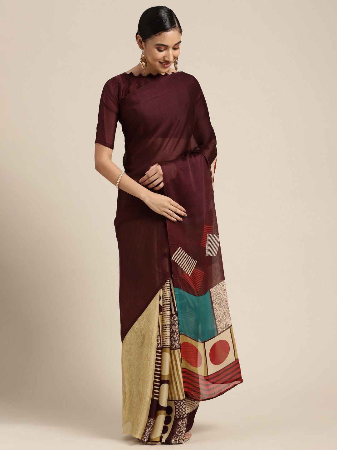 

KALINI Women Brown & Beige Geometric Printed Saree